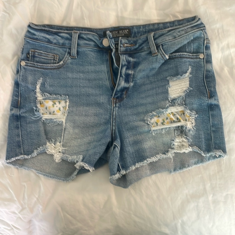 Judy Blue Jean Shorts with Lemon Print